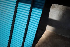 חומרים טבעיים מול חומרים תעשייתים